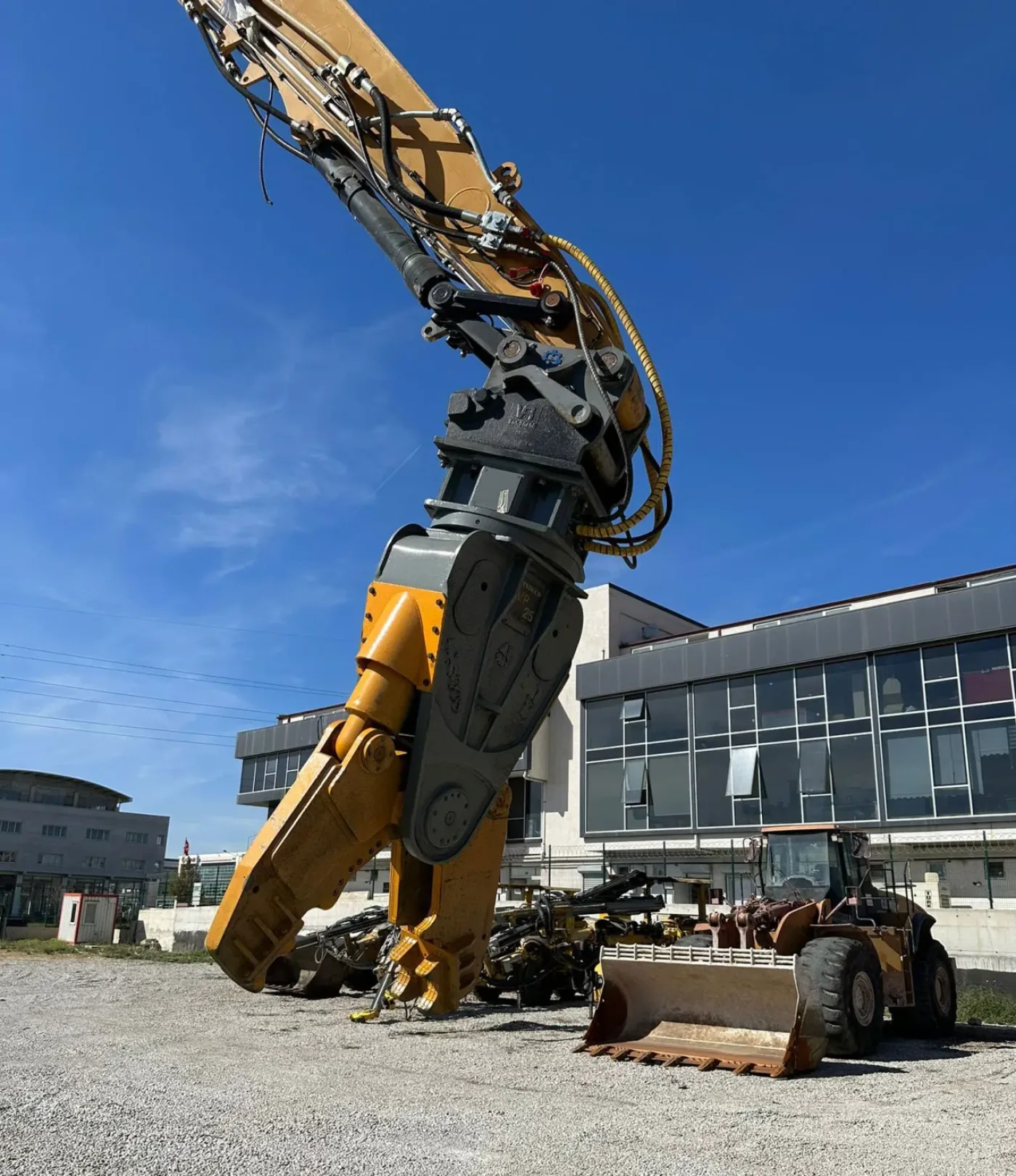 Komatsu WA320-8 Wheel Loader - 2