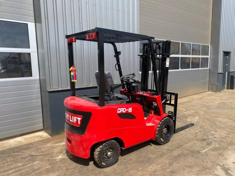 Easy lift CPD15 Forklift