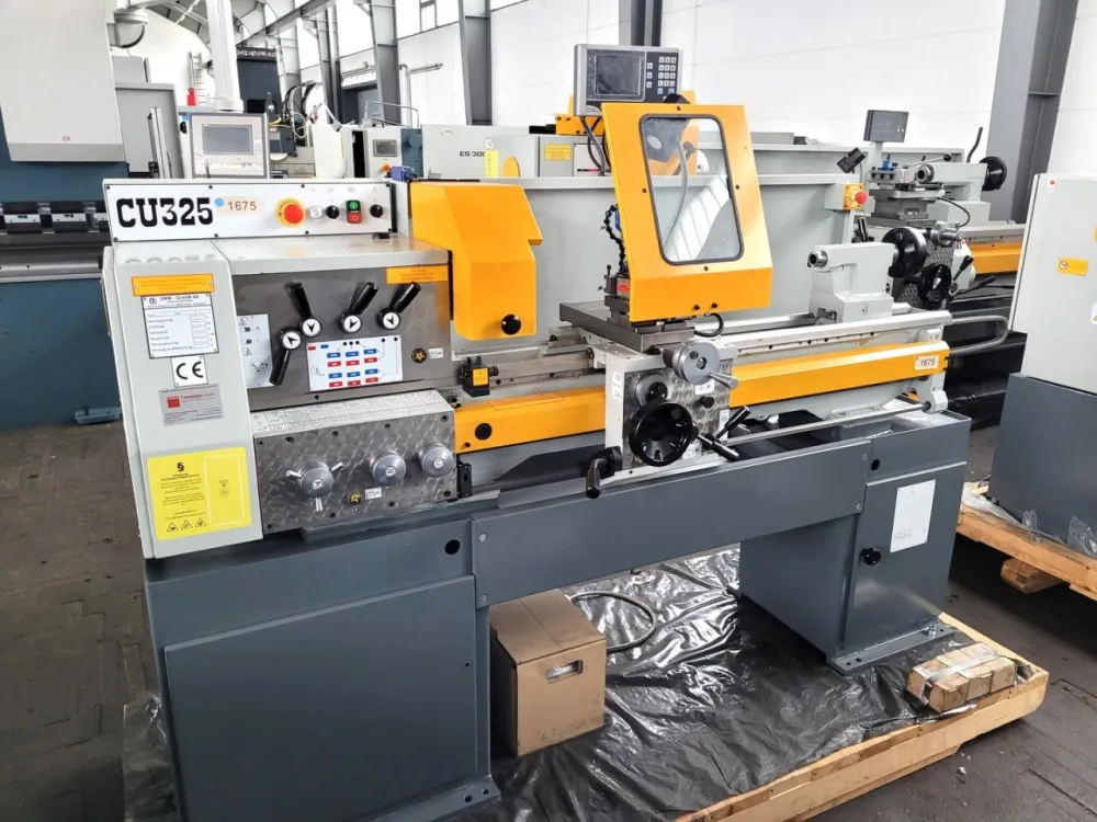 Spitzendrehmaschine CU 325