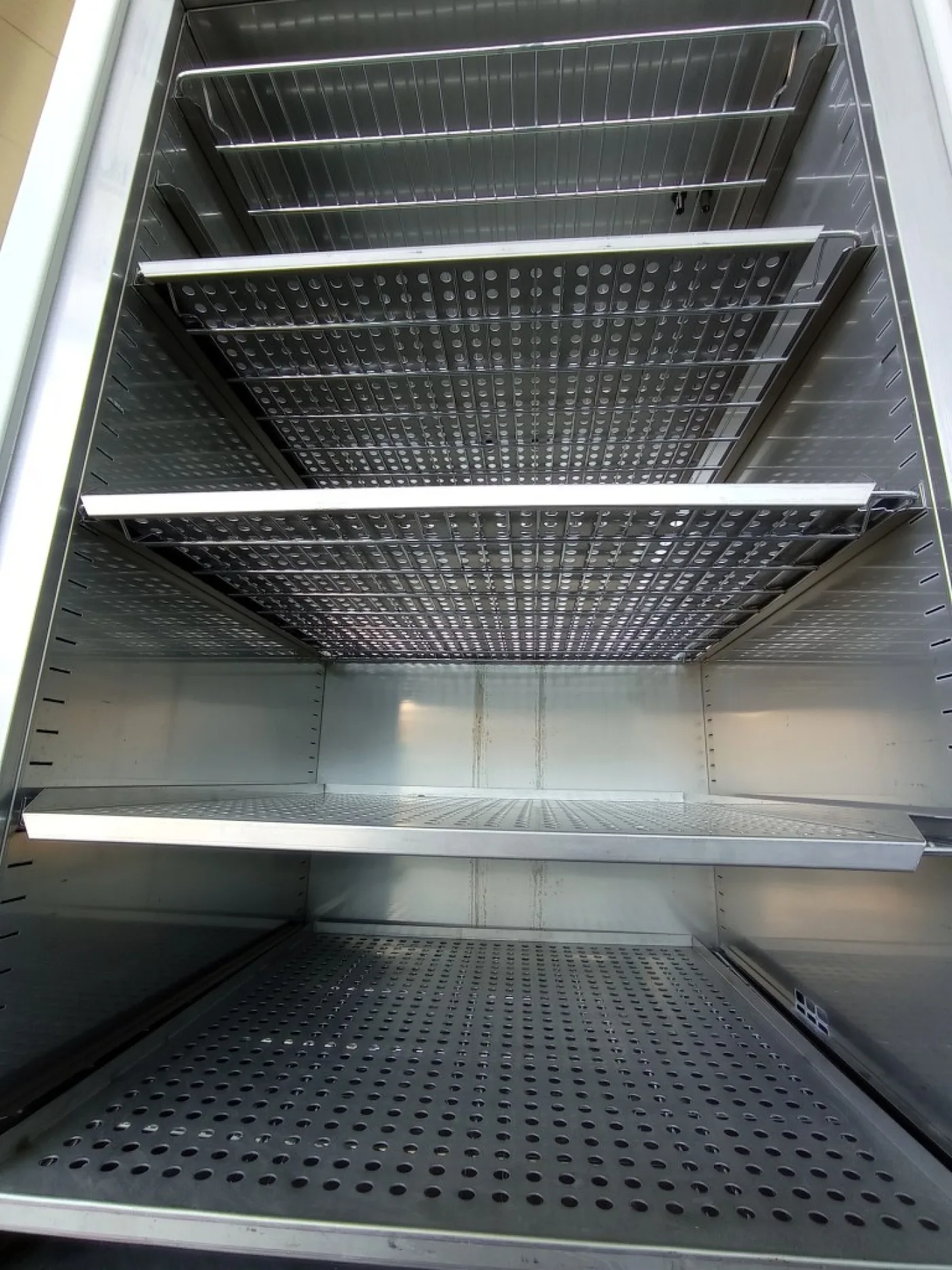 INCUBATORE REFRIGERATO – TERMAKS – MOD. KB 8400 F - 4