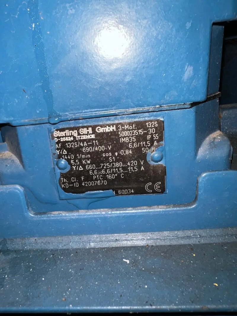 USED STAINLESS STEEL VACUUM PUMP 5.5 kW