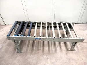 NASTRO TRASPORTATORE A RULLI MOTORIZZATO – SOCO SYSTEM