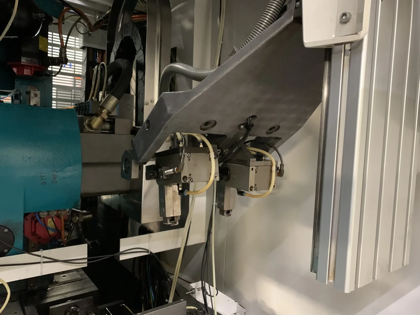 AFFUTEUSE CNC SCHNEEBERGER TYPE GEMINI DMR - 5