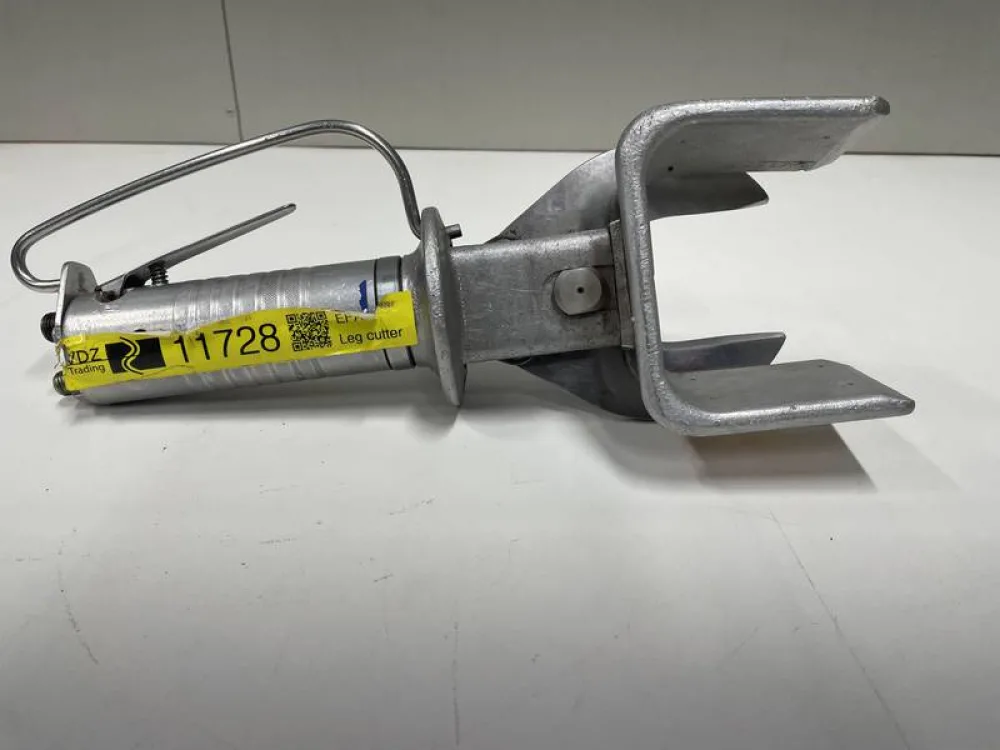 Leg cutter