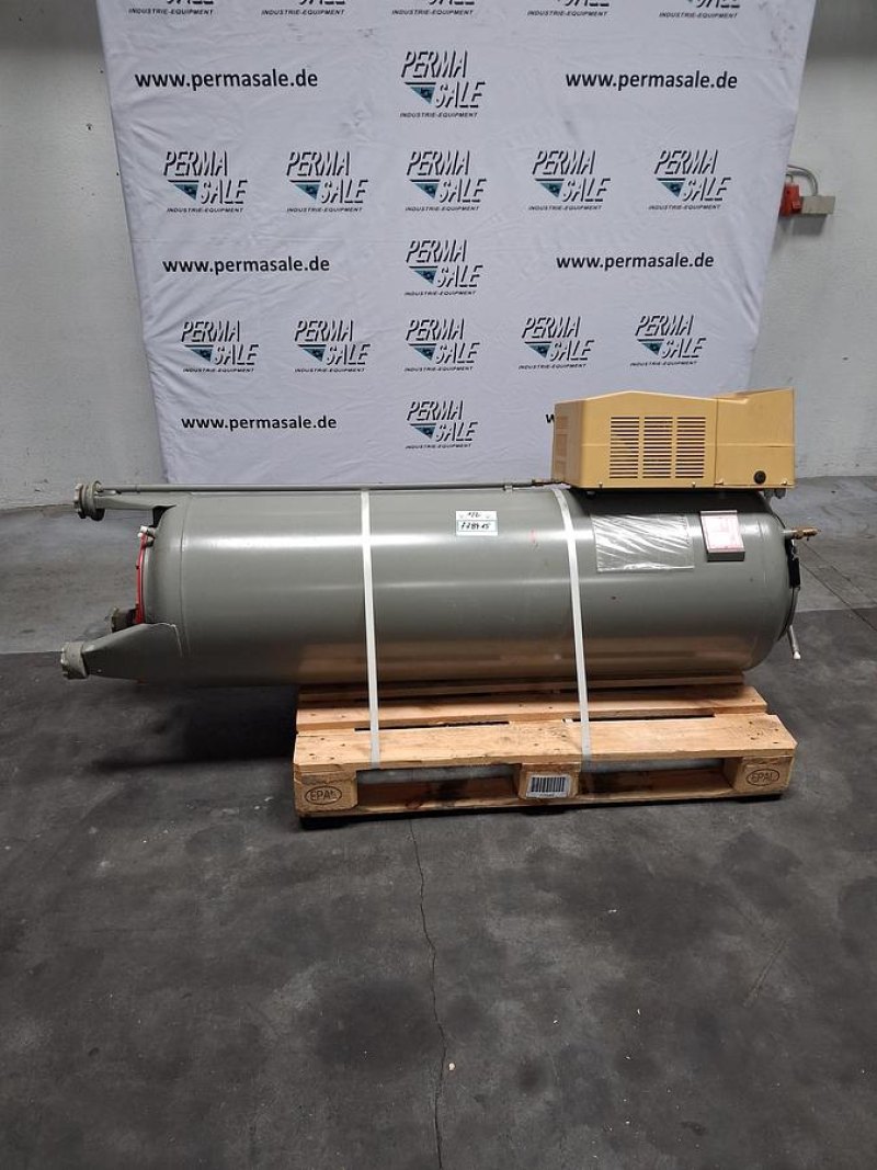 Pneumatex EG Expansionsgefäße mit einem Fassungsvermögen von jeweils 300 Litern