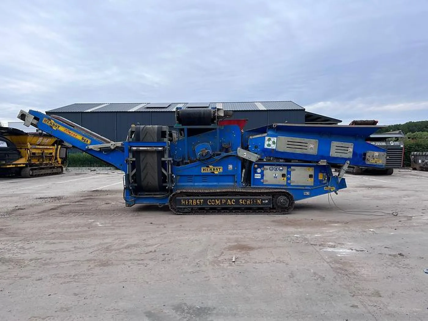 2017 Herbst Compac S52 Tracked Vibrating Screen Screener - 1