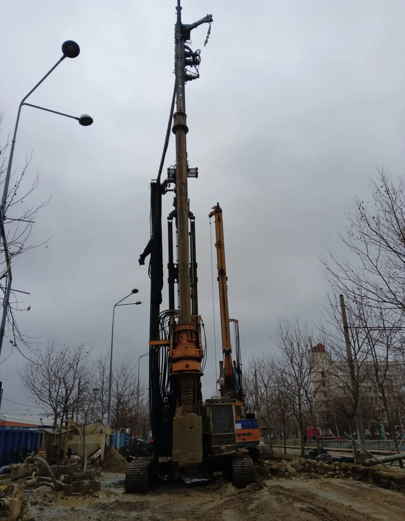 Bauer BG 18H Rotary Piling Rig - 4