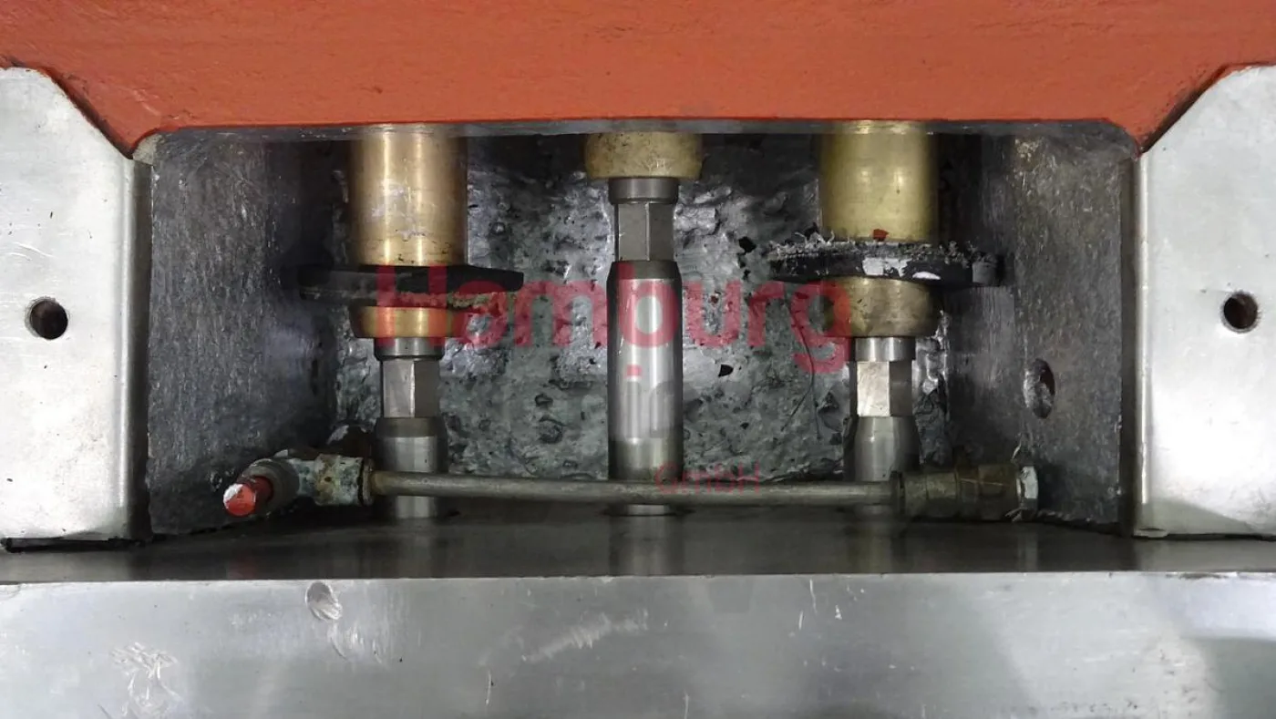 High Pressure Homogeniser APV Gaulin 145 MC 4-8TPS - 5
