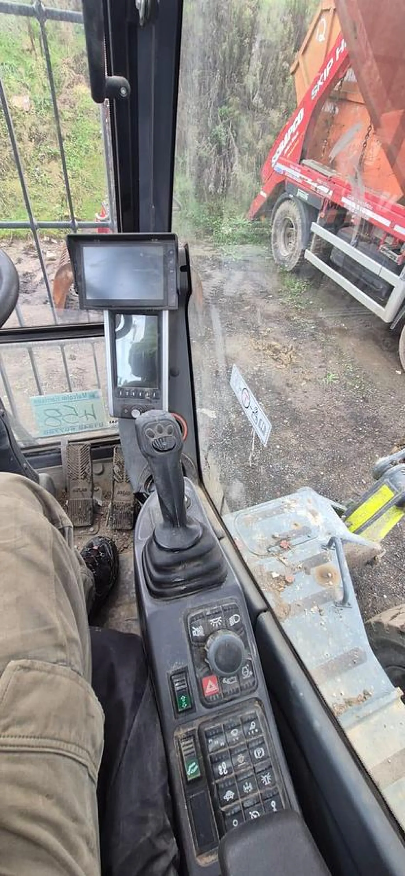 2024 Atlas 200 MH Material Handler - 8