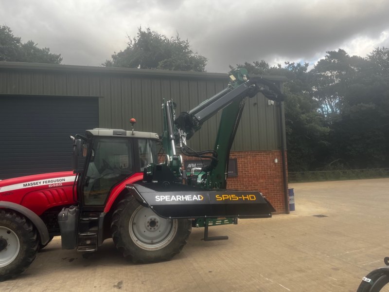 Spearhead Twiga VFRT72 Pro Hedgecutter with Rotary head