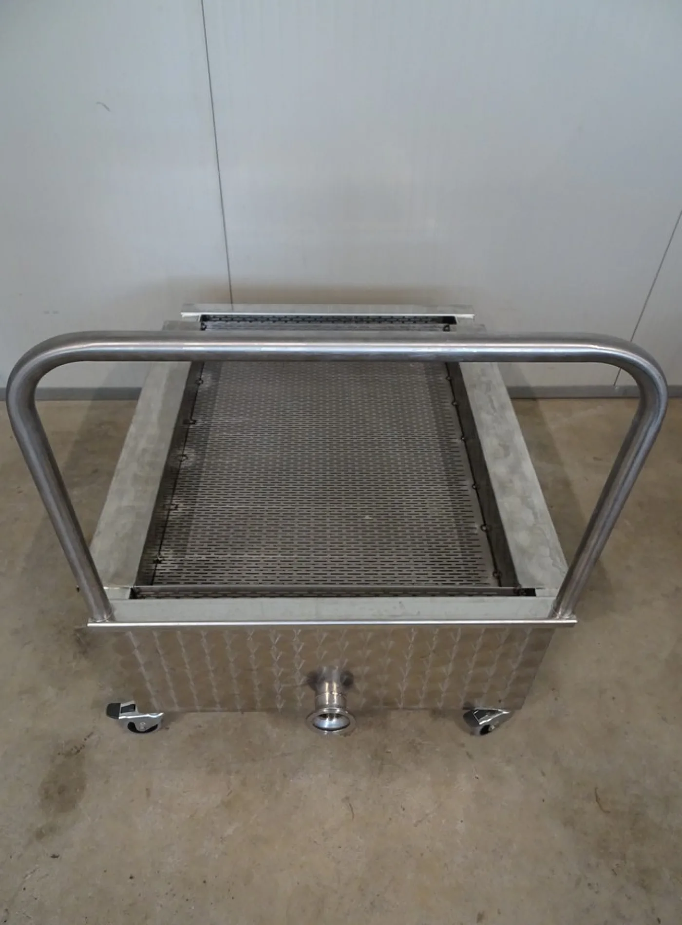 STAINLESS STEEL WINE FILTER, NEW EQUIPMENT - 5