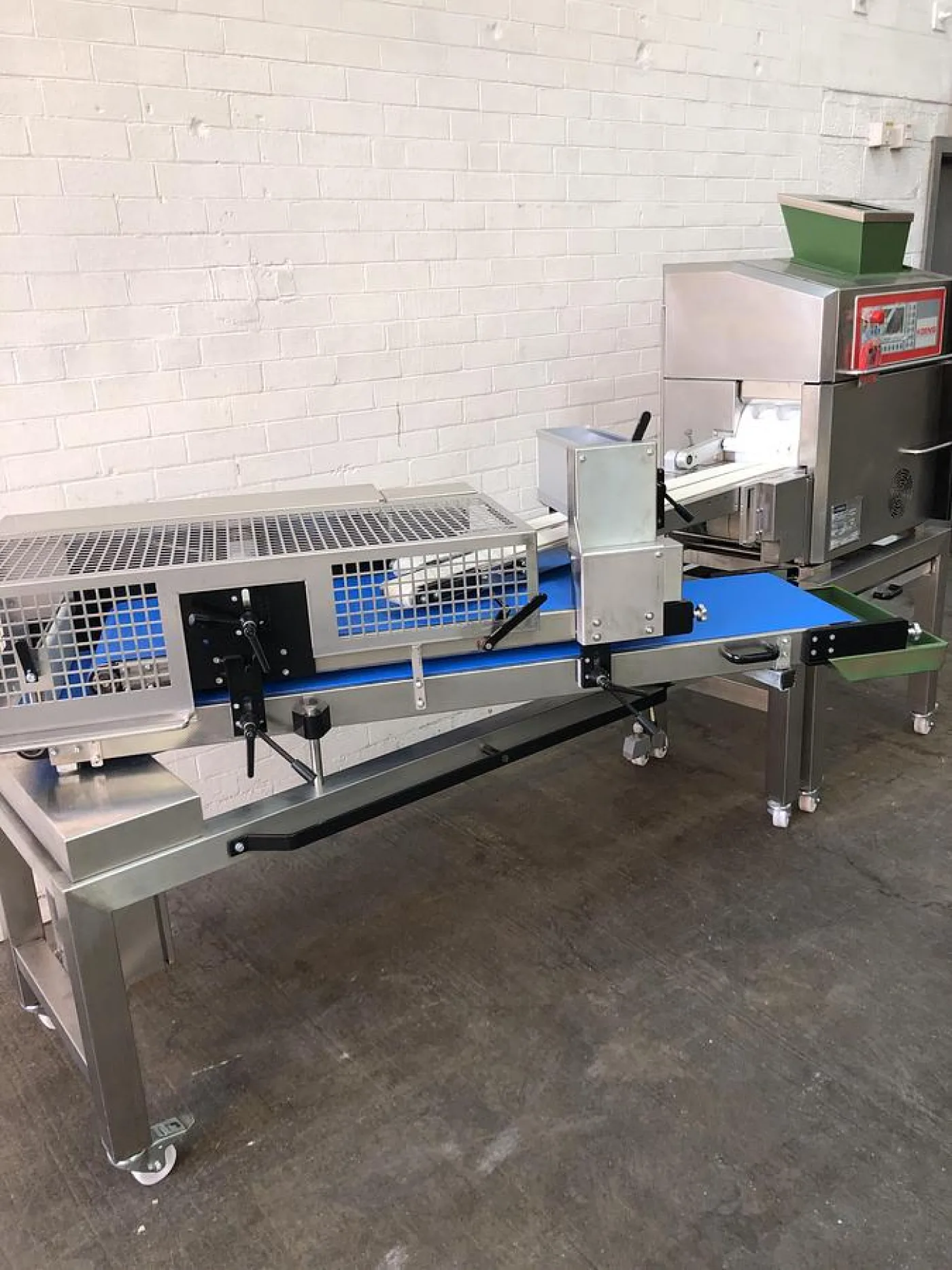 Konig Mini Rex Futura, 2 Pocket Roll Plant with forming station, fully remanufactured, like new - 3