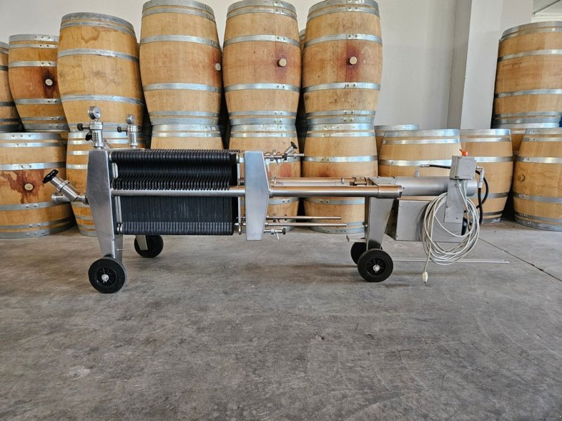 FILTER PLATES SEITZ BRAND MODEL ORION 40X40 41 PLATES, STAINLESS STEEL FRAME, SECOND-HAND MACHINE